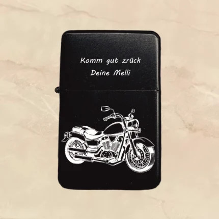 Sturmfeuerzeug mit gravur schwarz Set bild foto personalisierbar individuell personalisiert Traumgravur Motorrad